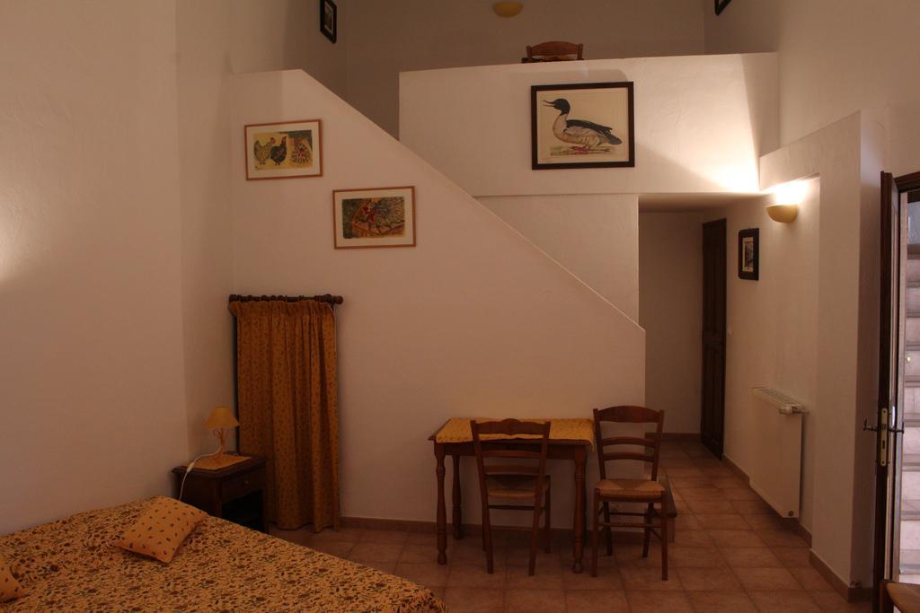 Ferme De Sejour Rebuffel Farm stay La Roque-Esclapon